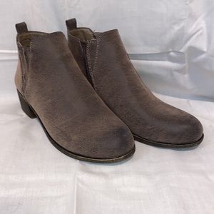 Sophia Taylor Distressed Grey/Brown Boots